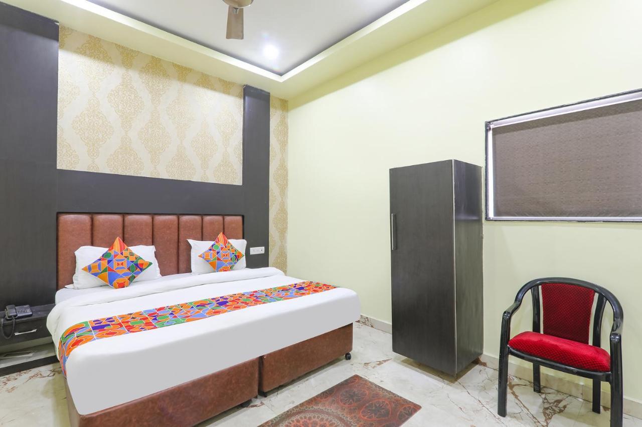 Hotel Fabexpress Gs Residency Varanasi Esterno foto