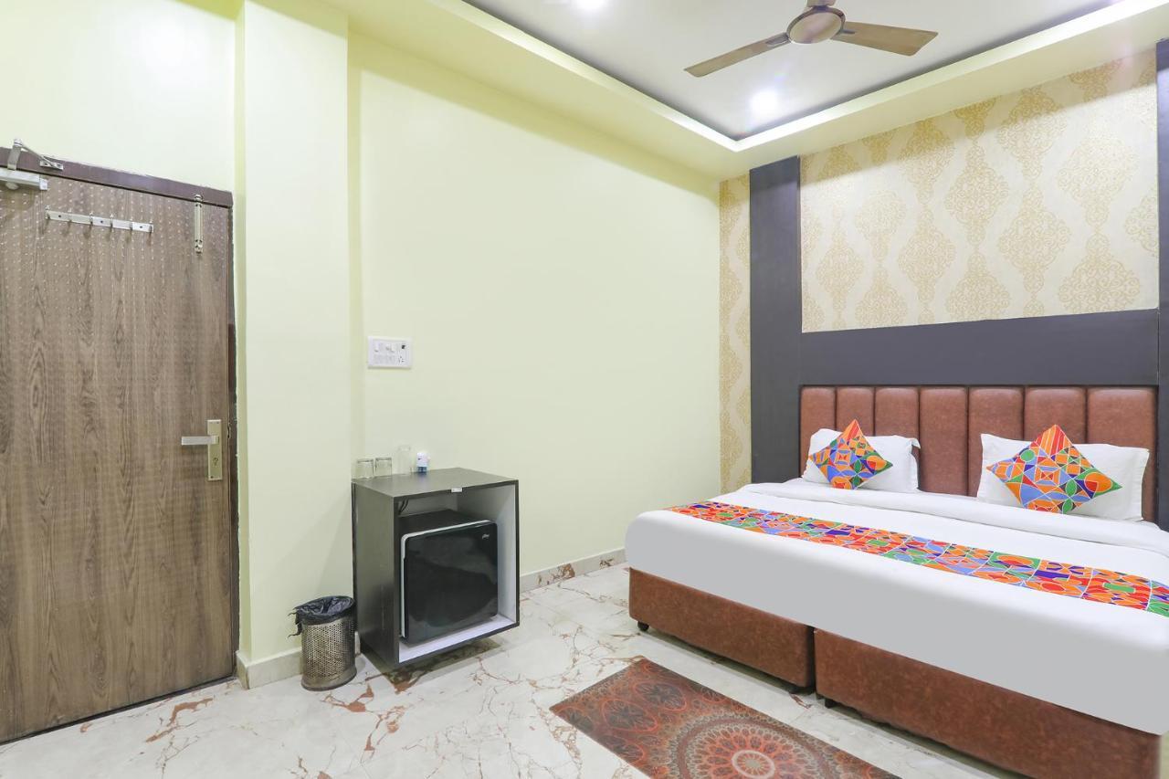 Hotel Fabexpress Gs Residency Varanasi Esterno foto