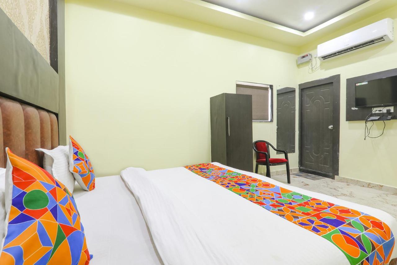 Hotel Fabexpress Gs Residency Varanasi Esterno foto